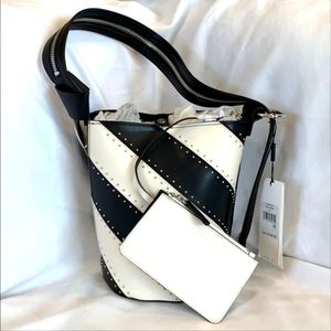 Calvin Klein Convertible Karsyn Hobobacpack